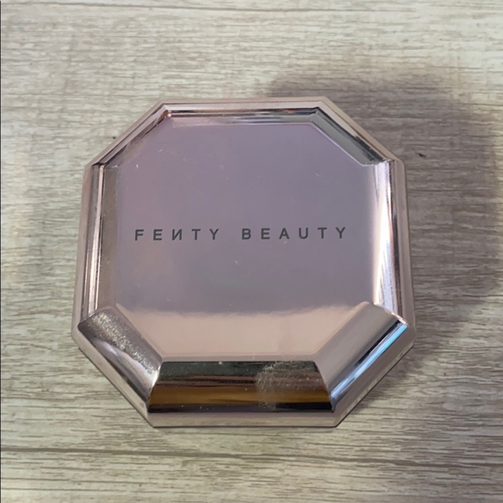 Fenty beauty pro filt’r powder in butter